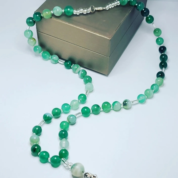 Green Lace Agate necklace - Picture 2 of 5